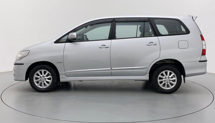 2014 Toyota Innova 2.5 VX 7 STR BS IV, Diesel, Manual, 95,974 km, Left Side