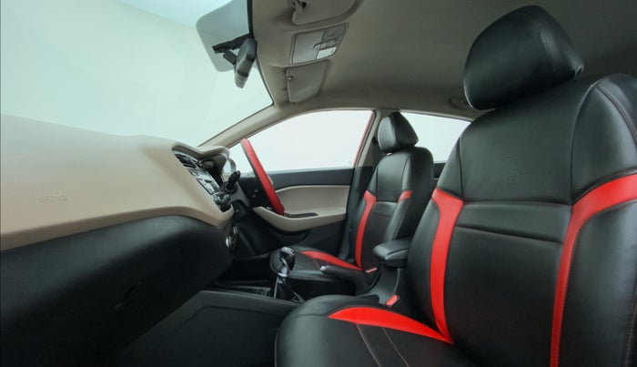 2016 Hyundai Elite i20 ASTA 1.4 CRDI, Diesel, Manual, 71,500 km, Right Side Front Door Cabin