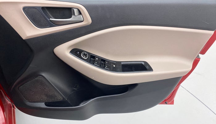 2016 Hyundai Elite i20 ASTA 1.4 CRDI, Diesel, Manual, 71,500 km, Driver Side Door Panels Control
