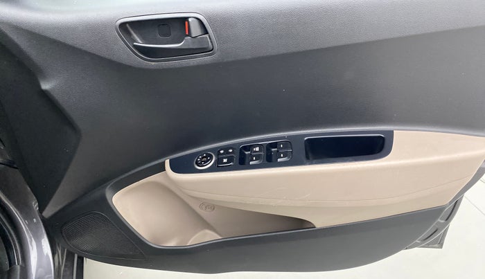 2020 Hyundai Grand i10 MAGNA 1.2 VTVT, Petrol, Manual, 25 km, Driver Side Door Panels Controls