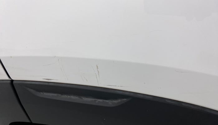 2021 Nissan MAGNITE XE, Petrol, Manual, 12,193 km, Left quarter panel - Minor scratches