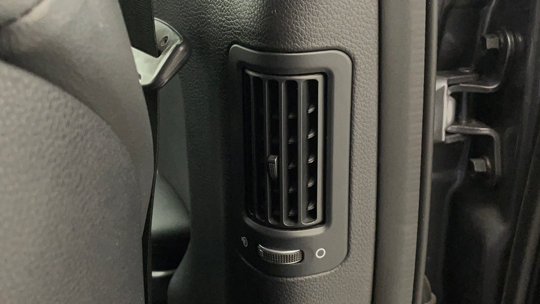 2015 Hyundai Santa Fe Highlander Crdi (4x4), Automatic, 109585 km, Rear A/C Vent