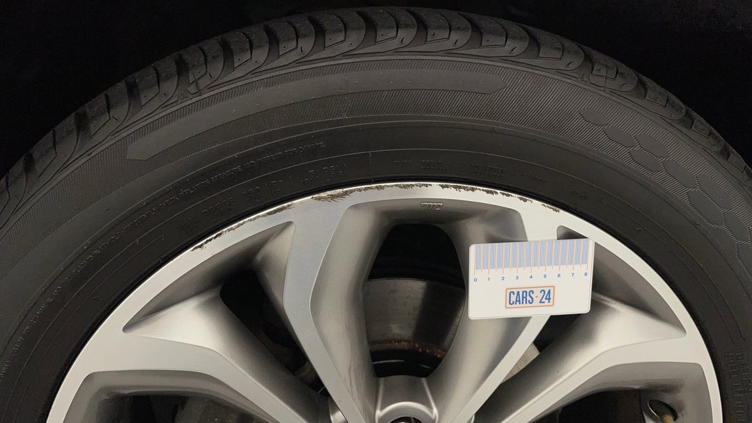 2015 Hyundai Santa Fe Highlander Crdi (4x4), Automatic, 109585 km, Wheels Rim Front RHS Gutter Rash