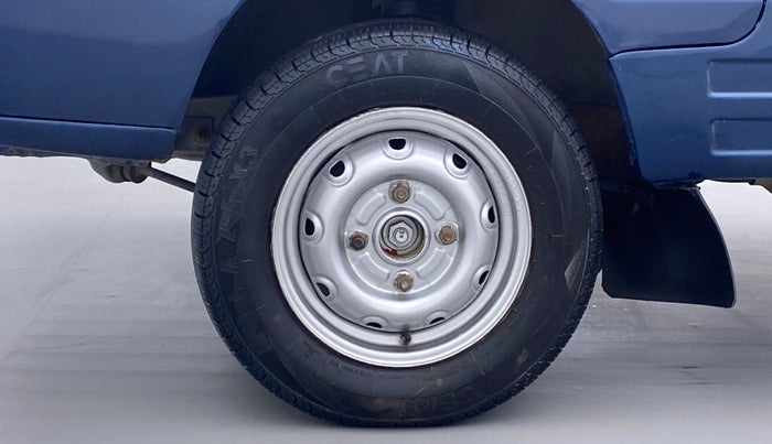 2017 Maruti OMNI E STD, Petrol, Manual, 69,525 km, Left Front Wheel