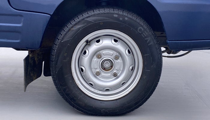 2017 Maruti OMNI E STD, Petrol, Manual, 69,525 km, Right Front Wheel