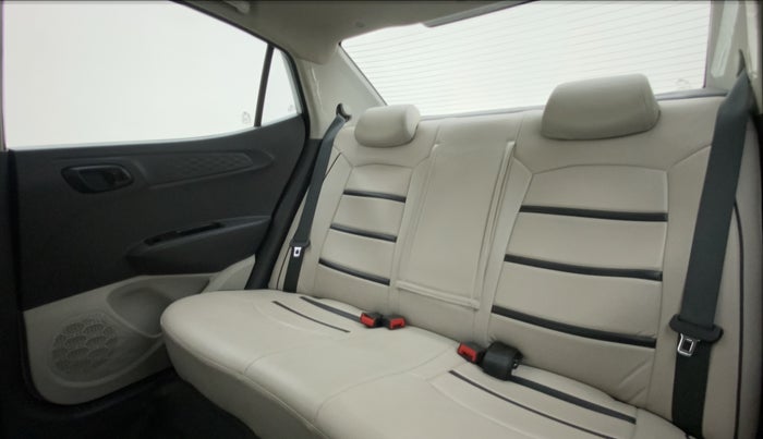 2021 Hyundai AURA S 1.2 CNG, CNG, Manual, 23,375 km, Right Side Rear Door Cabin