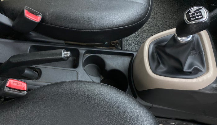 2015 Hyundai Grand i10 SPORTZ 1.2 KAPPA VTVT, Petrol, Manual, 50,242 km, Gear Lever