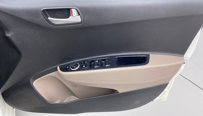 2015 Hyundai Grand i10 SPORTZ 1.2 KAPPA VTVT, Petrol, Manual, 50,242 km, Driver Side Door Panels Control