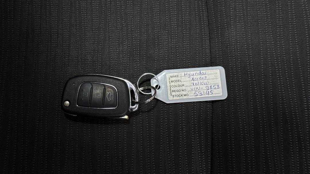 2017 Hyundai Accent Active, Automatic, 119959 km, Key Close-up