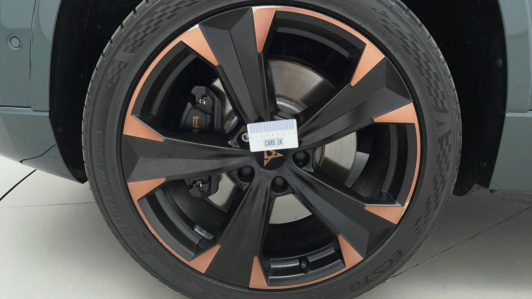 Wheels Rim Front LHS Gutter Rash