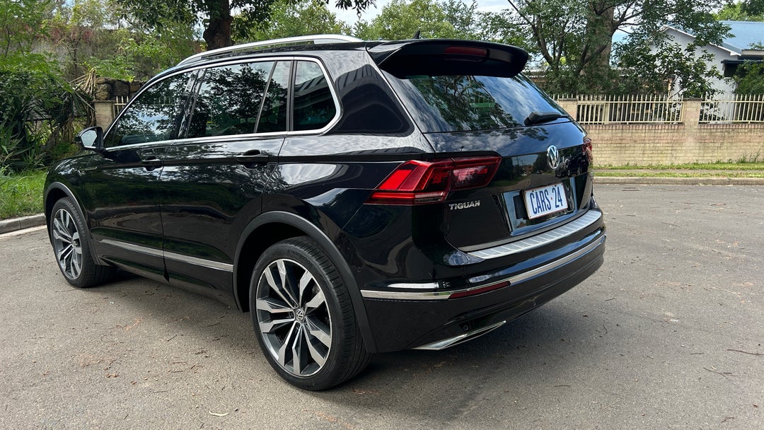 Left Back Diagonal (45- Degree) View