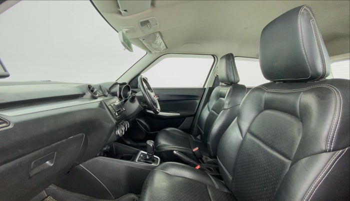 2018 Maruti Swift ZXI AMT, Petrol, Automatic, 37,338 km, Right Side Front Door Cabin