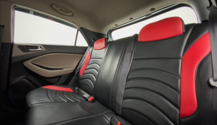 2014 Hyundai Elite i20 MAGNA 1.2, Petrol, Manual, 84,551 km, Right Side Rear Door Cabin