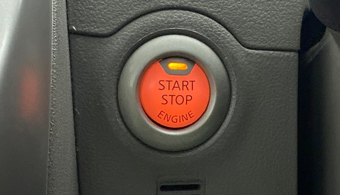 2015 Nissan Micra XV CVT, CNG, Automatic, 96,575 km, Keyless Start/ Stop Button