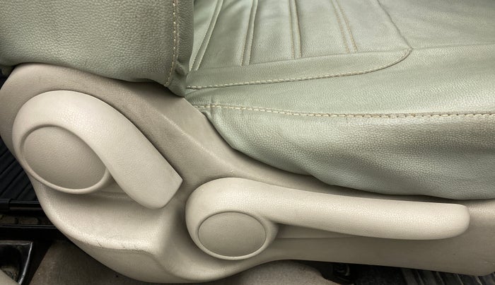 2015 Nissan Micra XV CVT, CNG, Automatic, 96,575 km, Driver Side Adjustment Panel