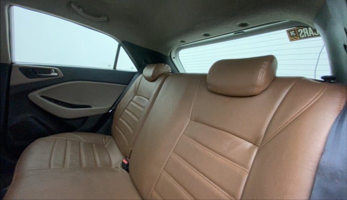 2016 Hyundai Elite i20 ASTA 1.2, Petrol, Manual, 85,707 km, Right Side Rear Door Cabin