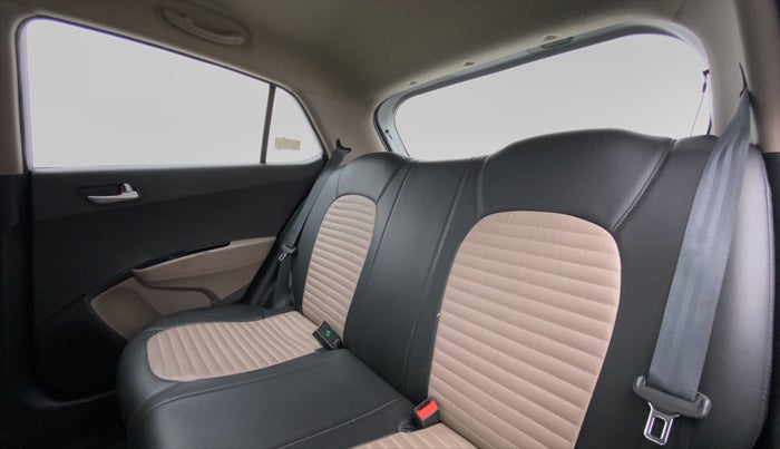 2016 Hyundai Grand i10 SPORTS 1.2 VTVT, Petrol, Manual, 15,715 km, Right Side Door Cabin View