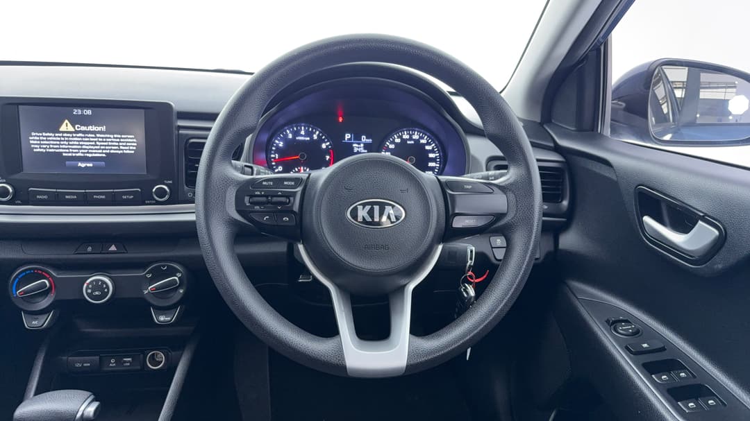 2017 Kia Rio S, Automatic, 120393 km, Steering Wheel Close-up