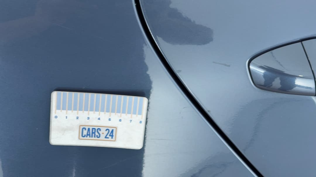2017 Kia Rio S, Automatic, 120393 km, Doors Rear RHS Scratch