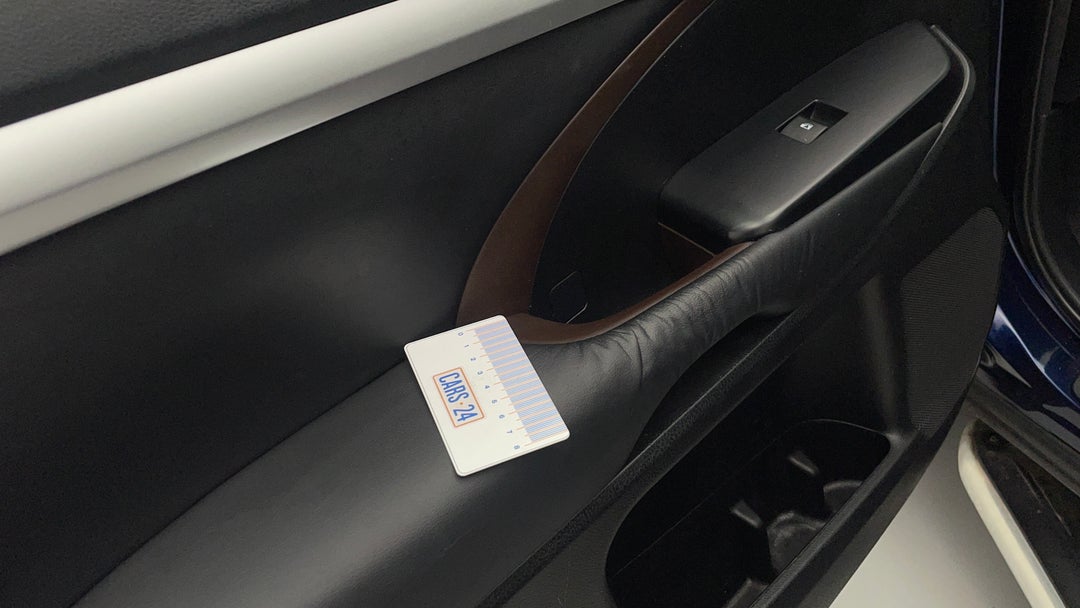 Door Interior Front LHS Wear