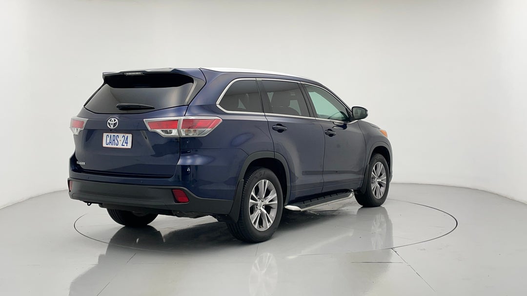 Right Back Diagonal (45- Degree) View