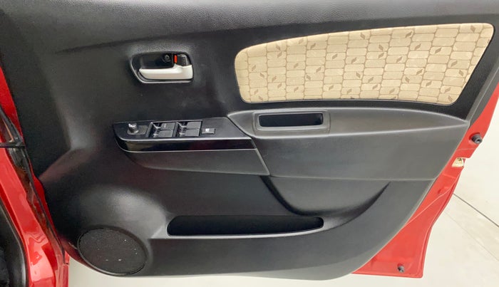 2017 Maruti Wagon R 1.0 VXI, Petrol, Manual, 14,524 km, Driver Side Door Panels Control