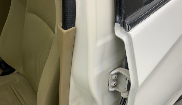 2014 Honda Amaze 1.2L I-VTEC EX, Petrol, Manual, 69,660 km, Left B pillar - Minor scratches