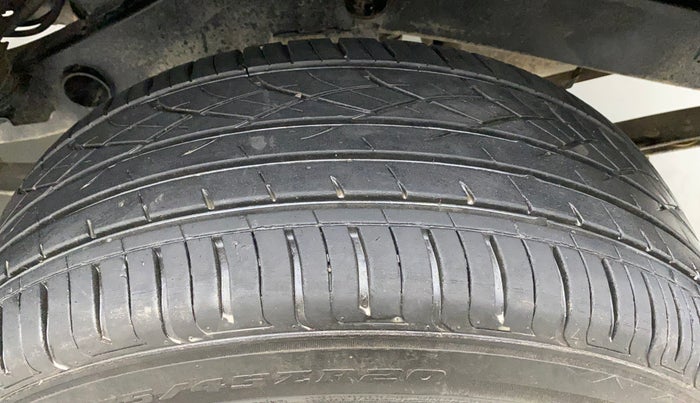 2019 Mahindra Thar CRDE 4X4 AC, Diesel, Manual, 49,750 km, Left Rear Tyre Tread