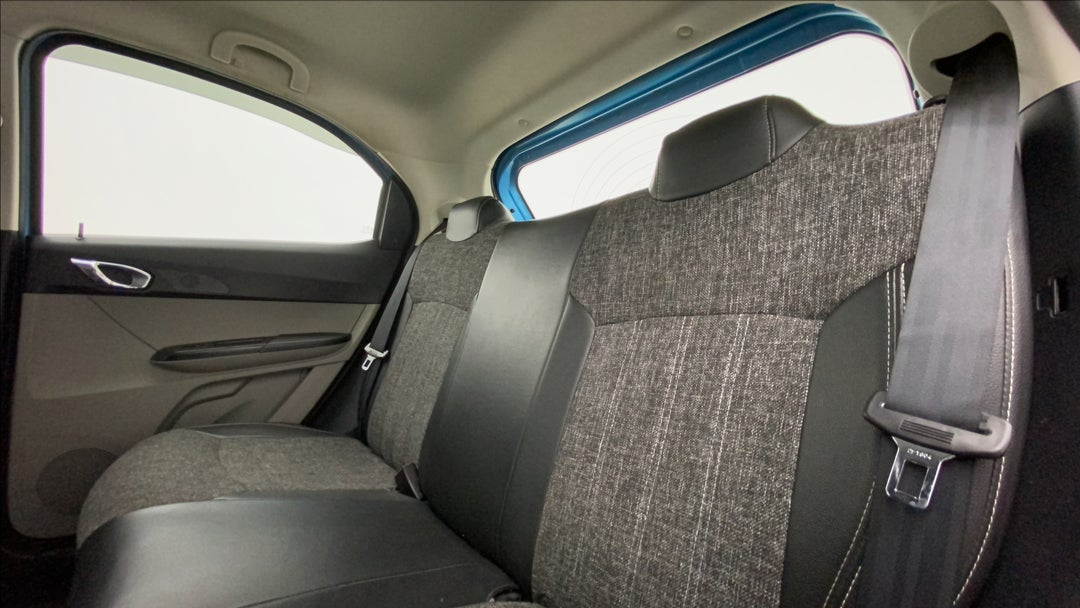 Right Side Rear Door Cabin