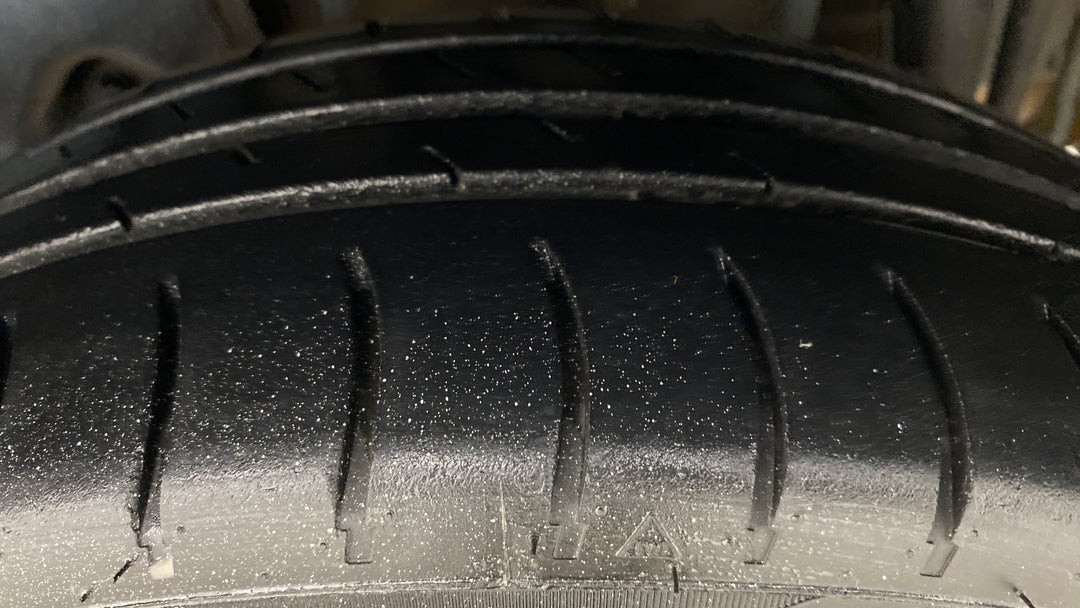 Left Rear Tyre Tread
