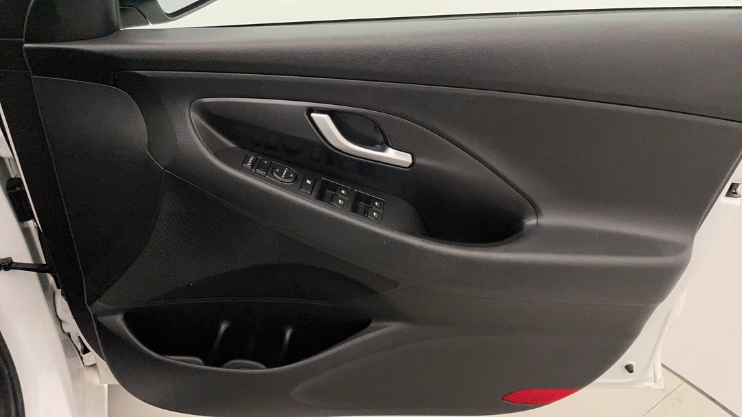 2017 Hyundai i30 Active, Automatic, 80032 km, Speaker View