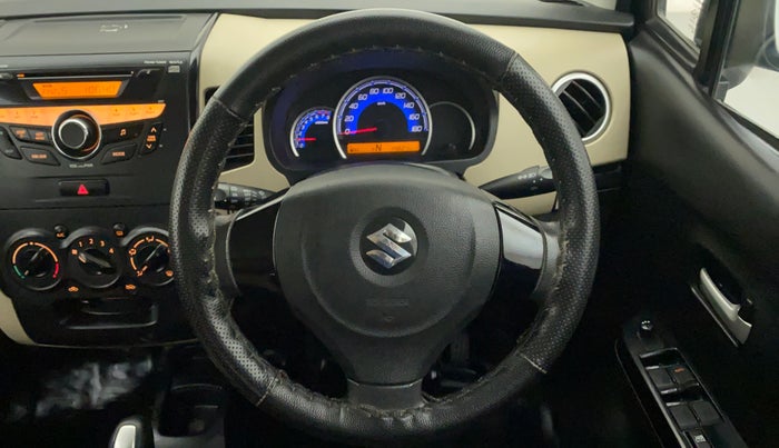 2017 Maruti Wagon R 1.0 VXI + (O) AMT, Petrol, Automatic, 15,076 km, Steering Wheel Close Up