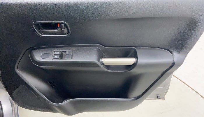 2018 Maruti IGNIS SIGMA 1.2 K12, Petrol, Manual, 22,727 km, Driver Side Door Panels Controls