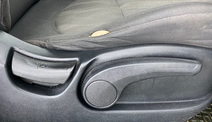 2018 Hyundai Creta E PLUS 1.4 DIESEL, Diesel, Manual, 93,327 km, Driver Side Adjustment Panel