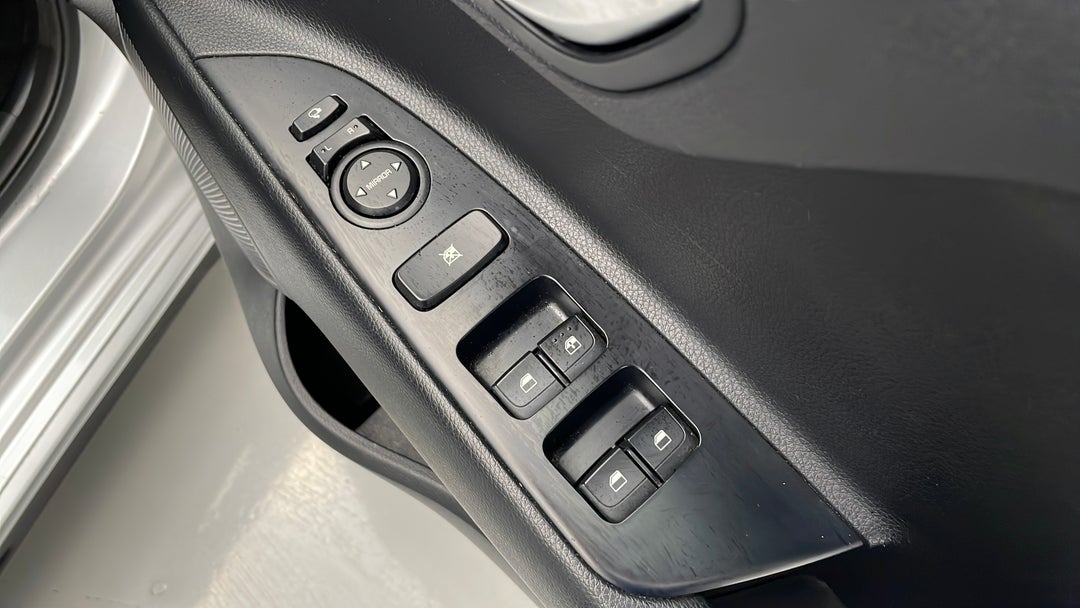 2019 Kia Rio Gt-line, Automatic, 48429 km, Drivers Side Door Panel Controls