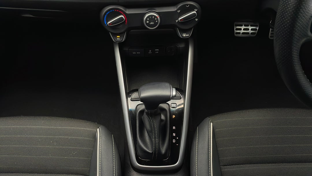 2019 Kia Rio Gt-line, Automatic, 48429 km, Gear Lever 