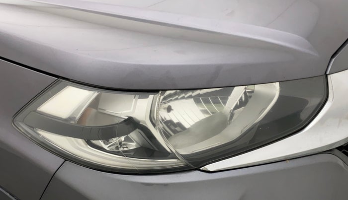2019 Honda WR-V 1.5L I-DTEC S MT, Diesel, Manual, 33,778 km, Right headlight - Minor scratches