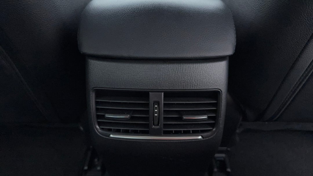 Rear A/C Vent