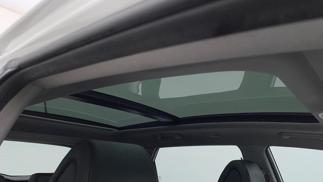 Interior Sunroof/Moonroof