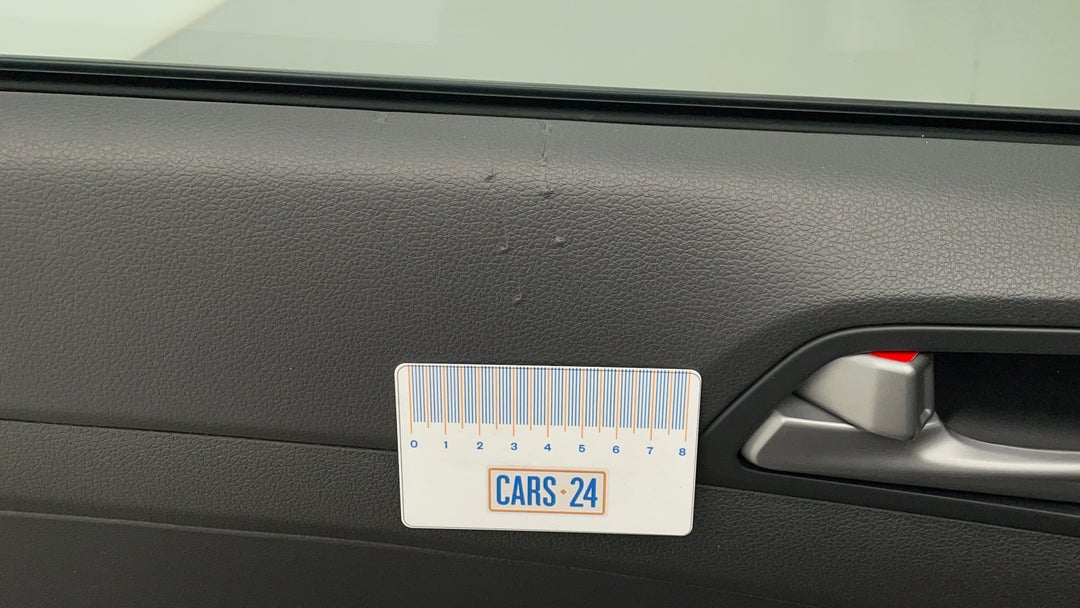 Door Interior Front LHS Scuff