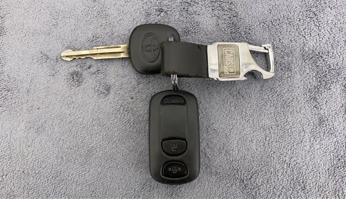 2011 Toyota Etios G, Petrol, Manual, 88,478 km, Lock system - Dork lock functional only from remote key