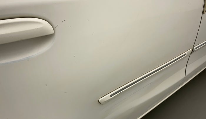2011 Toyota Etios G, Petrol, Manual, 88,478 km, Right rear door - Minor scratches