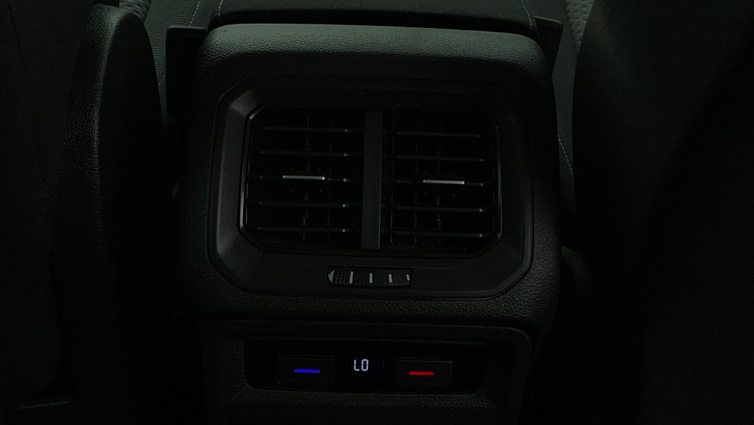 2020 Volkswagen Tiguan Allspace 110 Tsi Comfortline, Automatic, 85050 km, Rear A/C Vent