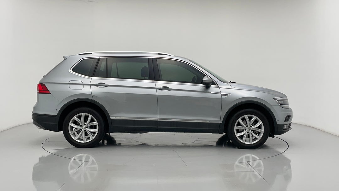 2020 Volkswagen Tiguan Allspace 110 Tsi Comfortline, Automatic, 85050 km, Right Side View
