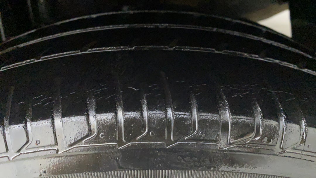 Left Front Tyre Tread