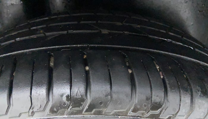 2018 Volkswagen Ameo HIGHLINE PLUS 1.0L 16 ALLOY, Petrol, Manual, 60,417 km, Right Rear Tyre Tread