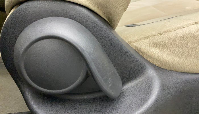 2016 Nissan Micra Active XL, Petrol, Manual, 52,518 km, Driver Side Adjustment Panel