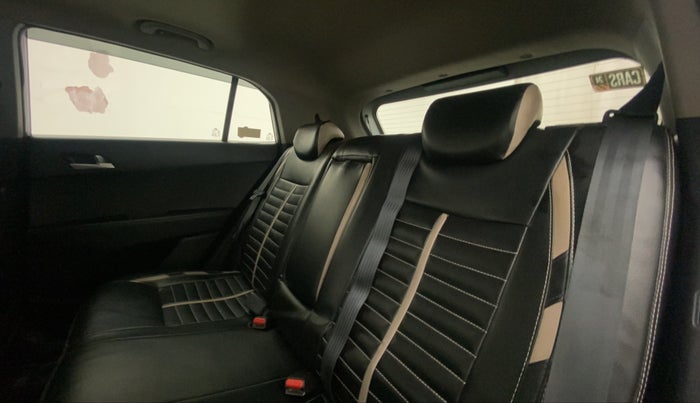 2018 Hyundai Creta SX AT 1.6 DIESEL, Diesel, Automatic, 1,07,583 km, Right Side Rear Door Cabin