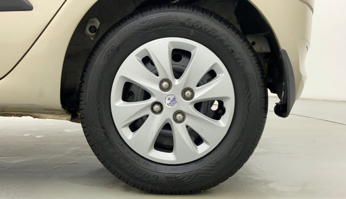 2012 Hyundai i10 MAGNA 1.2 KAPPA2, CNG, Manual, 93,932 km, Left Rear Wheel