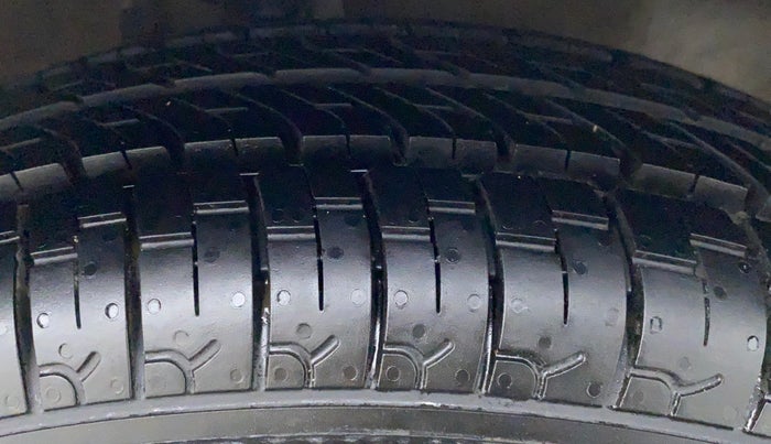 2018 Maruti Alto 800 LXI, Petrol, Manual, 65,451 km, Left Rear Tyre Tread